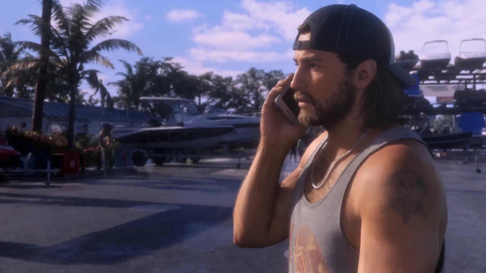 جیسون در حال مکالمه با تلفن در اسکله؛ بازپردازی رنگی نمای تریلر GTA 6
